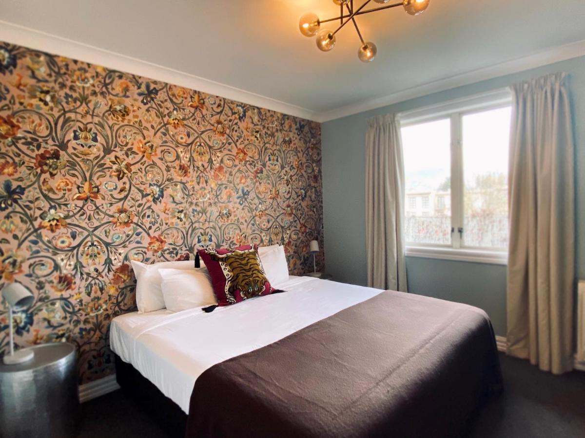 The Dairy Private Hotel By Naumi Hotels Queenstown Bagian luar foto