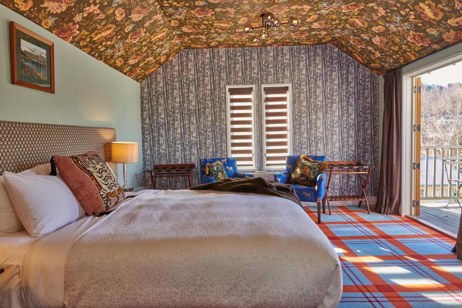 The Dairy Private Hotel By Naumi Hotels Queenstown Bagian luar foto