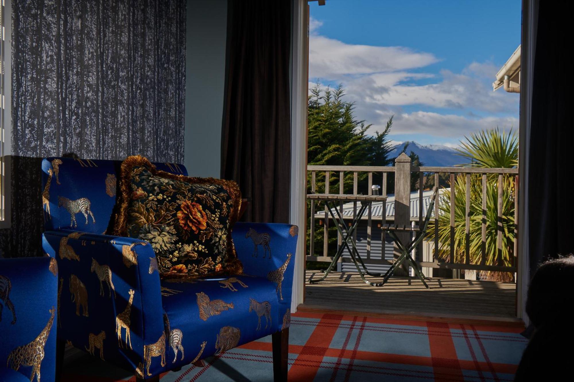 The Dairy Private Hotel By Naumi Hotels Queenstown Bagian luar foto